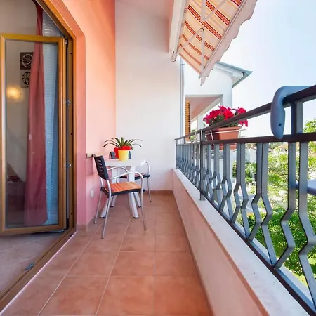 Adria Apartman *