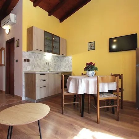 Apartament Adria